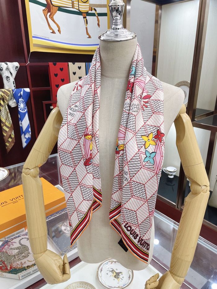 Louis Vuitton Scarf LVS00111